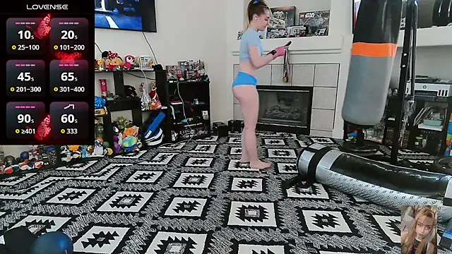 Snapshot of Blondiewithanass chatting on March 25, 3:51 pm Blondiewithanass online show from March 25, 3:51 pm