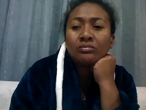 Snapshot of sexyladii chatting on July 16, 4:24 pm sexyladii online show from July 16, 4:24 pm