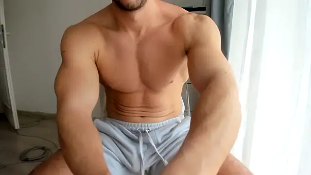 woolfiie online show from April 12, 10:09 am