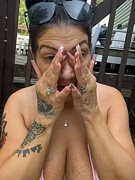 LittleMissEeve online show from July 3, 3:40 pm