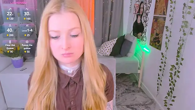 Laly Peach online show from February 12, 4:22 pm