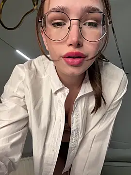 stefannichka online show from November 17, 8:36 pm