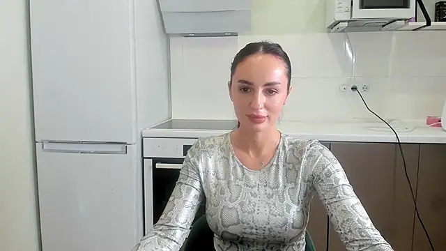 Your Masha online show from February 4, 12:00 pm