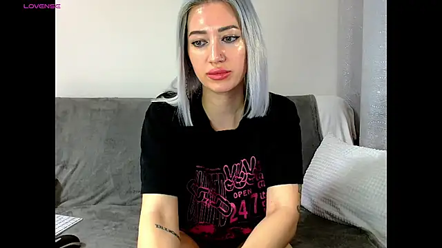 Snapshot of Fuck-Gina chatting on October 8, 4:32 am Fuck-Gina online show from October 8, 4:32 am