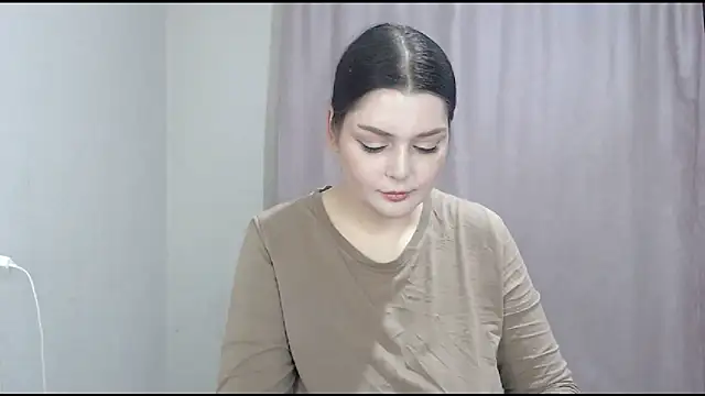 ohhhMie online show from November 30, 3:49 pm