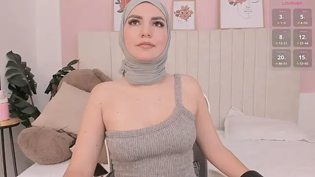 dalilasaadi  online show from March 11, 6:41 pm