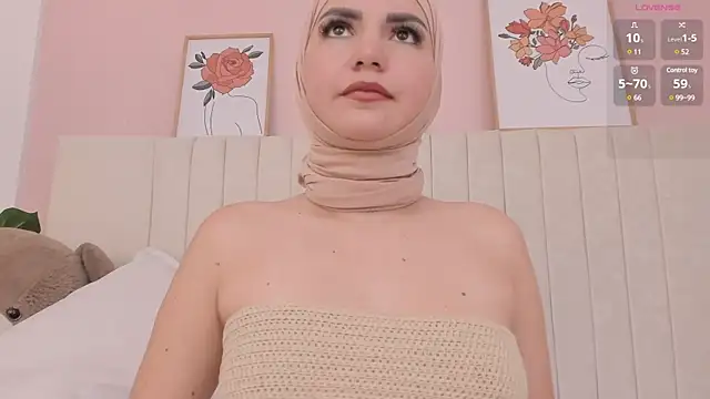 dalilasaadi  online show from March 17, 2:01 pm