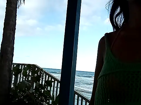 Snapshot of Luna-Natural chatting on January 14, 9:09 pm Luna-Natural online show from January 14, 9:09 pm