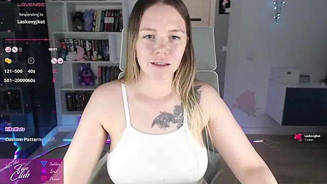 Emma Bryan online show from July 12, 5:37 pm