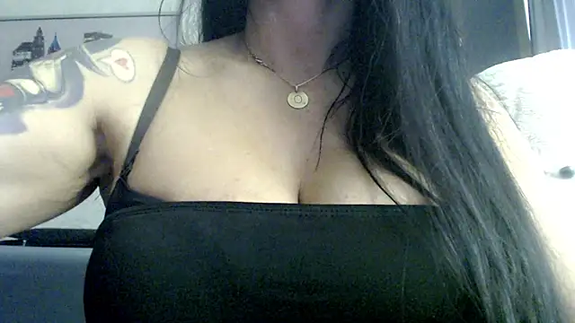 stormylana online show from October 16, 5:30 am