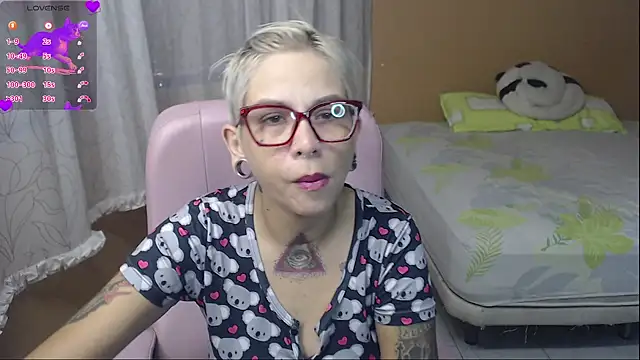 moon cat85 online show from July 15, 11:59 am