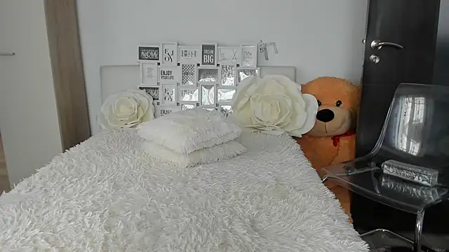 sweetemy4u online show from March 31, 7:53 am