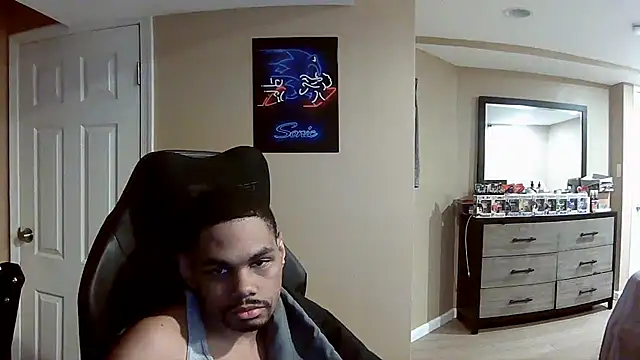 Snapshot of Neovergil0 chatting on June 18, 5:30 am Neovergil0 online show from June 18, 5:30 am