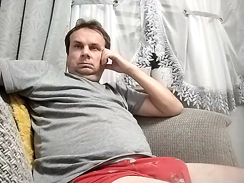 grzes19763 online show from September 18, 8:55 pm