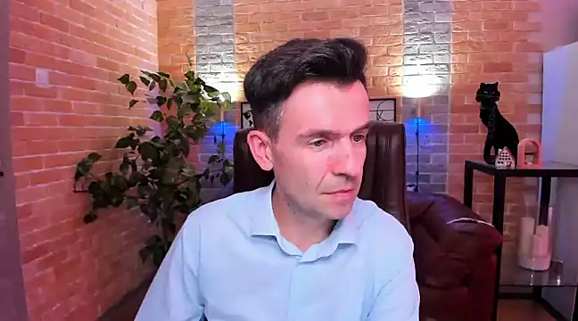 SteveTiger online show from February 15, 5:50 pm