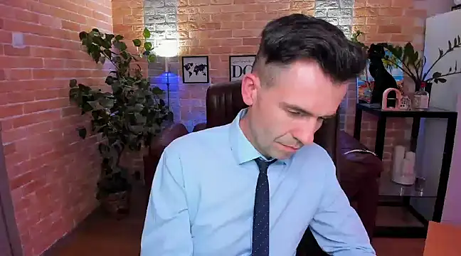 SteveTiger online show from March 18, 3:53 pm