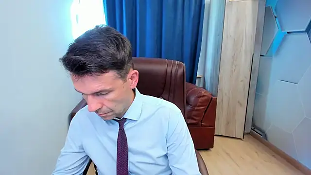 SteveTiger online show from September 9, 9:31 am