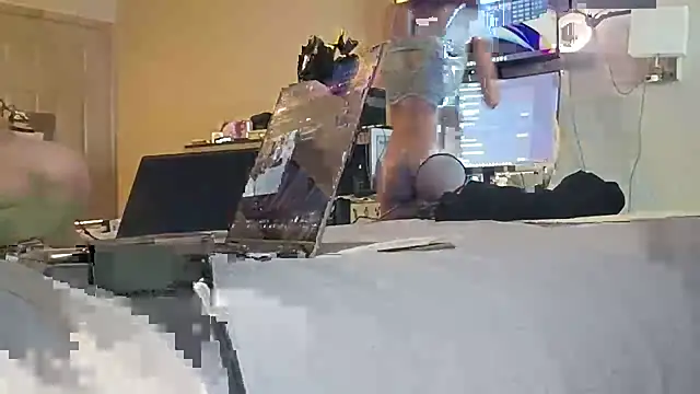 Snapshot of txsweets chatting on October 18, 9:10 am txsweets online show from October 18, 9:10 am