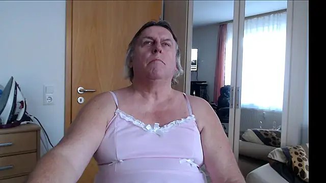 Sissygera online show from December 20, 1:54 pm