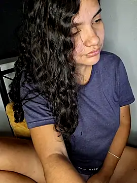 blerstefan1 online show from February 13, 10:02 am