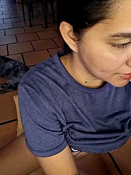 blerstefan1 online show from February 17, 1:21 pm