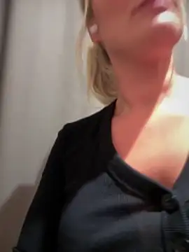 NastyMilf  online show from December 21, 12:34 pm