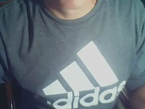 Snapshot of Latinjim29 chatting on January 9, 3:31 am Latinjim29 online show from January 9, 3:31 am