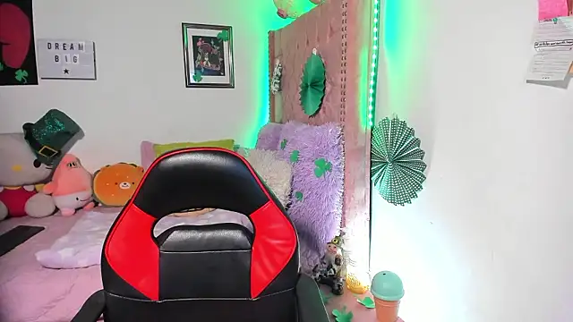 LillyCandy online show from March 13, 7:09 pm