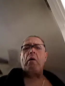 bobby69cock online show from February 20, 3:47 am