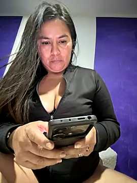 Ixchel Anaid online show from November 19, 10:43 pm