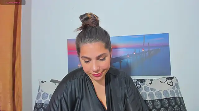 Emma Muller32 online show from July 18, 11:19 pm