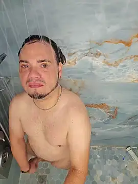 latinoflpr online show from January 15, 2:21 pm