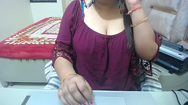 Snapshot of Shanvi_ chatting on February 19, 3:28 am Shanvi online show from February 19, 3:28 am