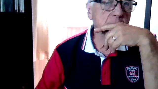 Snapshot of johnjohn622662 chatting on July 6, 12:24 pm johnjohn622662 online show from July 6, 12:24 pm