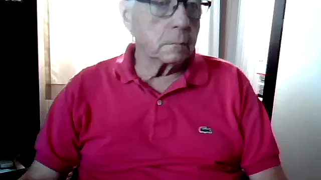 Snapshot of johnjohn622662 chatting on July 14, 1:39 pm johnjohn622662 online show from July 14, 1:39 pm