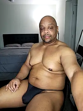 Snapshot of carmeldaddy1 chatting on September 17, 5:20 am carmeldaddy1 online show from September 17, 5:20 am