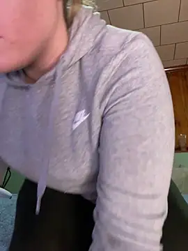 jaseyrae online show from December 12, 5:37 pm