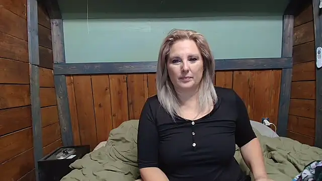 lisaxlovexxx online show from November 26, 7:48 pm