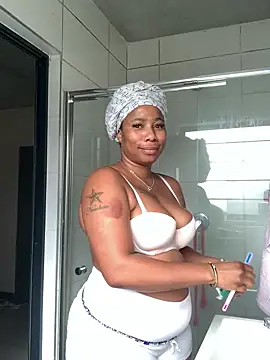 CurvyDesire1 online show from March 20, 7:47 am