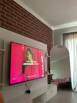 Snapshot of CurvyDesire1 chatting on March 27, 7:36 am CurvyDesire1 online show from March 27, 7:36 am