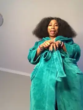 Snapshot of CurvyDesire1 chatting on April 16, 6:03 am CurvyDesire1 online show from April 16, 6:03 am