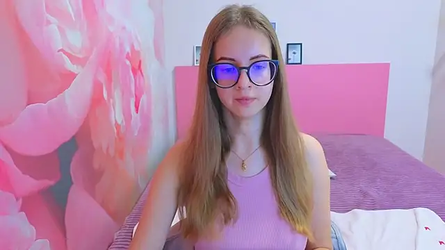 AliceAdams online show from January 9, 8:17 am