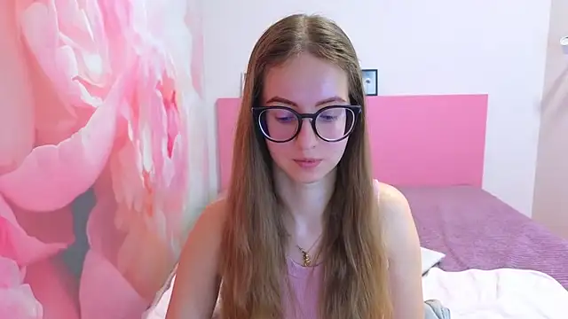 AliceAdams online show from February 2, 7:18 am