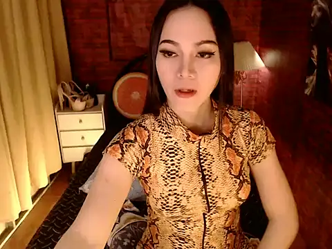 Yoshidashemale online show from November 15, 11:40 am