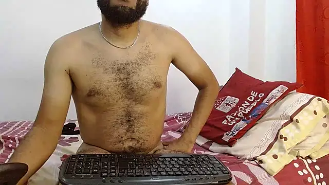 Snapshot of Aroon_Stonne chatting on January 8, 6:41 am Aroon Stonne online show from January 8, 6:41 am