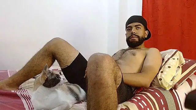 Snapshot of Aroon_Stonne chatting on January 12, 4:52 am Aroon Stonne online show from January 12, 4:52 am