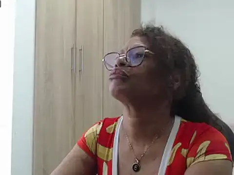 Snapshot of BustyMilf_ chatting on January 15, 12:25 pm BustyMilf online show from January 15, 12:25 pm