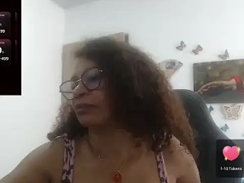 Snapshot of BustyMilf_ chatting on March 5, 6:12 pm BustyMilf online show from March 5, 6:12 pm