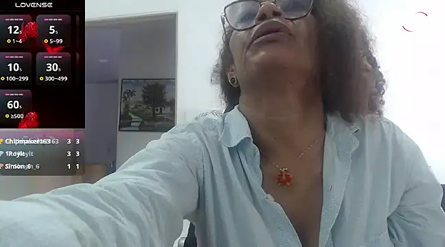 Snapshot of BustyMilf_ chatting on March 10, 4:25 pm BustyMilf online show from March 10, 4:25 pm