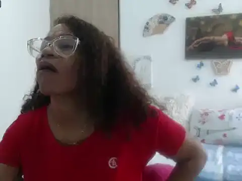 Snapshot of BustyMilf_ chatting on March 21, 3:24 pm BustyMilf online show from March 21, 3:24 pm